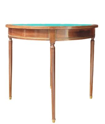 Table à jeux style LOUIS XVI (hauteur 73cm, diamètre 87cm)