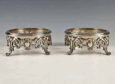 pair of silverplated footed dishes on stands
