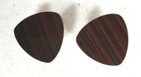 Paire de tables d'appoint à plateau triangulaire en bois nat… (photo 3)