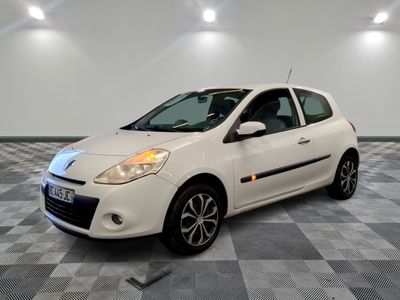 RENAULT - CLIO III DCI 70 115G ECO2 EXPRESSION CLIM - GO - Mise en ser - Photo 1