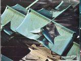 une photo d'un magazine sur laquelle figure l'image d'un avion