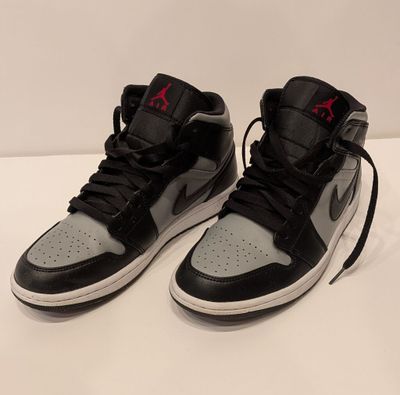 Nike Air Jordan 1 Mid noir / blanc / rouge gym