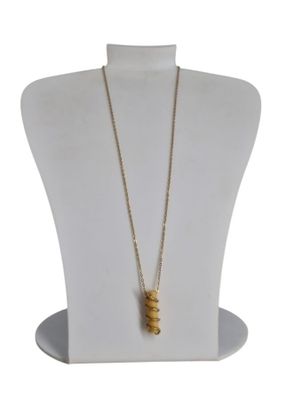 Pendentif en or et os à motif de serpent enroulé tenant une … - Photo 1