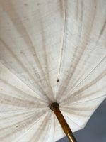Ombrelle en tissu blanc, baleines métalliques et manche en b… (photo 3)