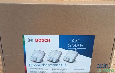 bosch i am smart ii room thermosta kit in box