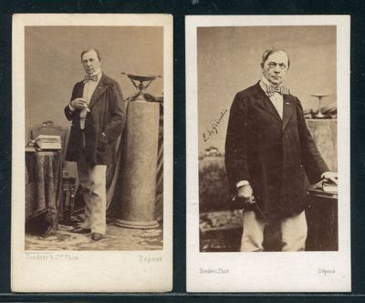 deux vieilles photos en noir et blanc d'un homme en costume-cravate