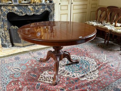 Grand guéridon circulaire de salle à manger en acajou et pla…