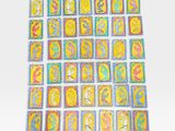 une image représentant un dessin d'un carré composé de carrés de différentes couleurs
