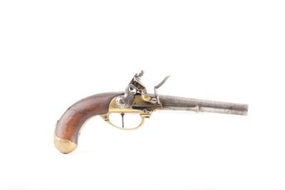 une photo d'un pistolet jouet avec une crosse en bois
