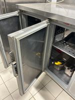 1 tour réfrigéré en inox à 3 portes 199x83 cm (vide) (photo 5)