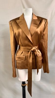 an image of a brown jacket on a mannequin mannequin mannequin mannequin mannequin mannequin mannequin mannequin
