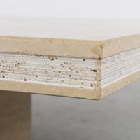 Table basse rectangulaire avec un bord décoratif, en travert… (photo 5)