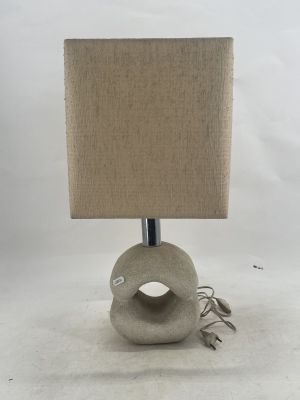 an image of a table lamp with a square shade on it