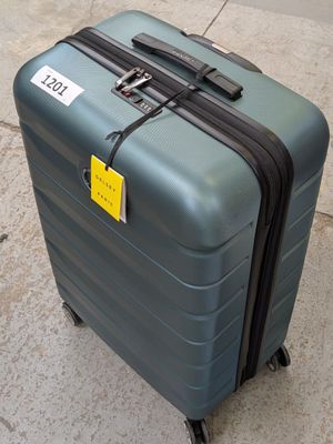 un bagage posé sur le sol
