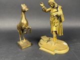 paire de figurines anciennes en laiton représentant un homme et un cheval