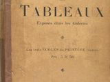 un vieux livre posé sur une nappe blanche
