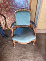 Chaise basse ou de nourrice en bois fruitier, garniture de t… (photo 6)