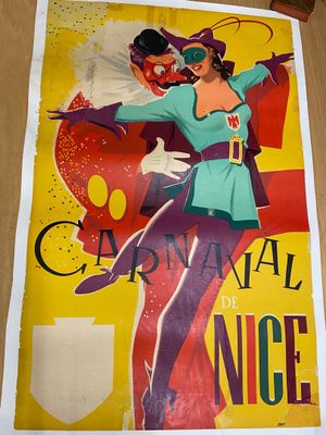 affiche représentant une femme en robe verte et un clown coiffé d'un haut-de-forme