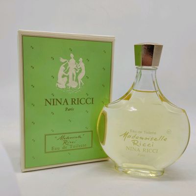 NINA RICCI. Flacon d’eau de toilette contenant du jus, en ve…