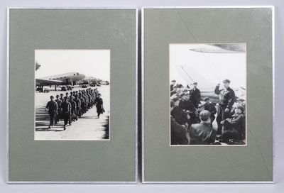 Deux photographies noir et blanc encadrées sous verre : « pi…