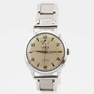 Venus Montre réserve de marche Boîtier rond en acier, cadran…