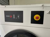 an image of a washing machine with buttons on it