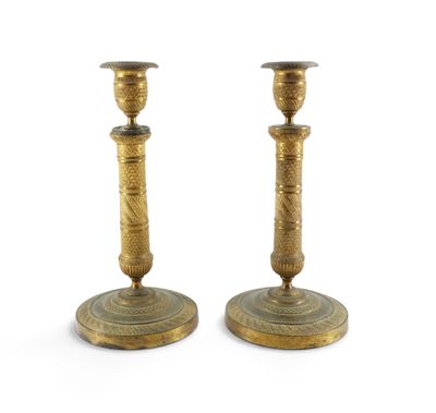 paire de chandeliers anciens en laiton