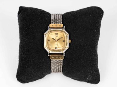 FRED. Montre en acier et or  "Force 10". Cadran coussin à fond doré à  - Photo 1