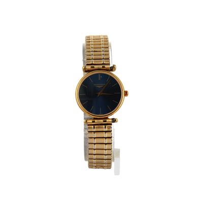 Image d'une montre-bracelet de femme sur fond blanc