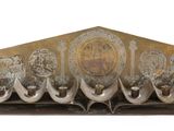 une image d'une menorah de Hanoukka en métal