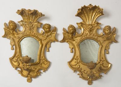 paire de gants français anciens ornés de miroirs en forme de fleurs