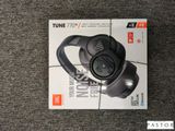 une image représentant un casque audio posé sur une boîte