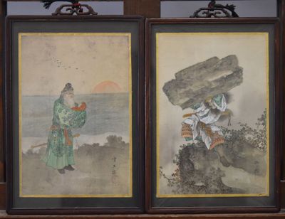 deux peintures chinoises encadrées représentant un homme et une femme sur une plage