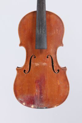 Violon XXème ; portant étiquette illisible. Cassures dont d'…