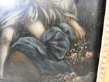 un tableau représentant une femme tenant un bouquet de fleurs