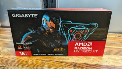 gigabyte amd radeon rx 7600 xt gaming graphics card