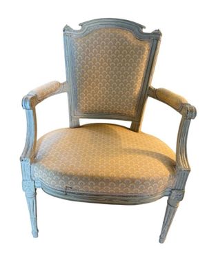 Fauteuil dossier demi cabriolet en bois laqué blanc, dossier…