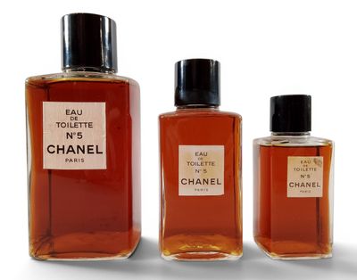 CHANEL Suite de trois eaux de toilette Chanel n° 5, en flaco…