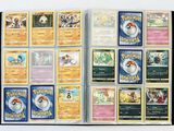 beaucoup de cartes pokemon sur la table
