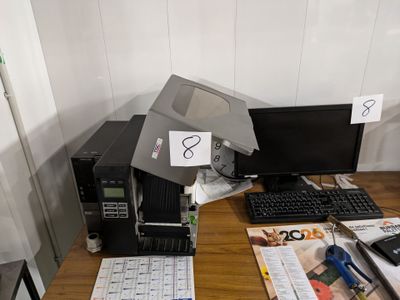 Micro- ordinateur comprenant : unité centrale DELL - écran DELL - clav - Photo 1