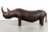 Dimitri Omersa (1927–1975) « Rhino », un banc en cuir aux di… (photo 3)