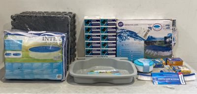 many items that are sitting on a counter top