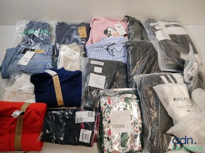Lot de 19 vêtements/accessoires enfant de diverses tailles e…