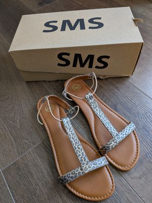 Paire de chaussures de marque SMS