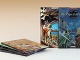 deux livres posés sur une table l'un à côté de l'autre