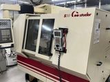 une machine qui se trouve à l'intérieur d'un bâtiment