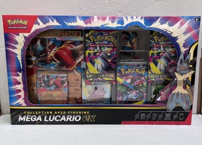 Présentation de jouets Pokémon Mega Lugaro dans une vitrine