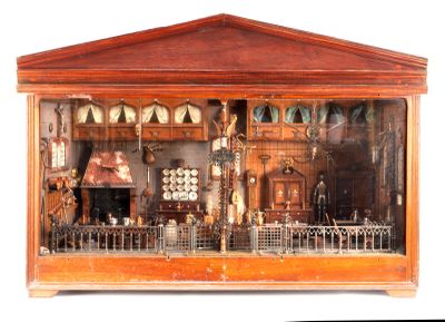 DIORAMA D'EXPOSITION représentant une cuisine, dans une vitrine en aca - Photo 1