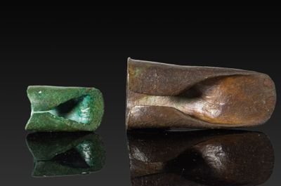 Paire DE TÊTes DE Hache Celtiques EN Bronze