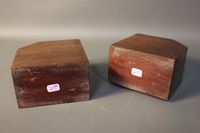 Paire de serres-livres en bois et décor de médaillons en bro… (photo 5)